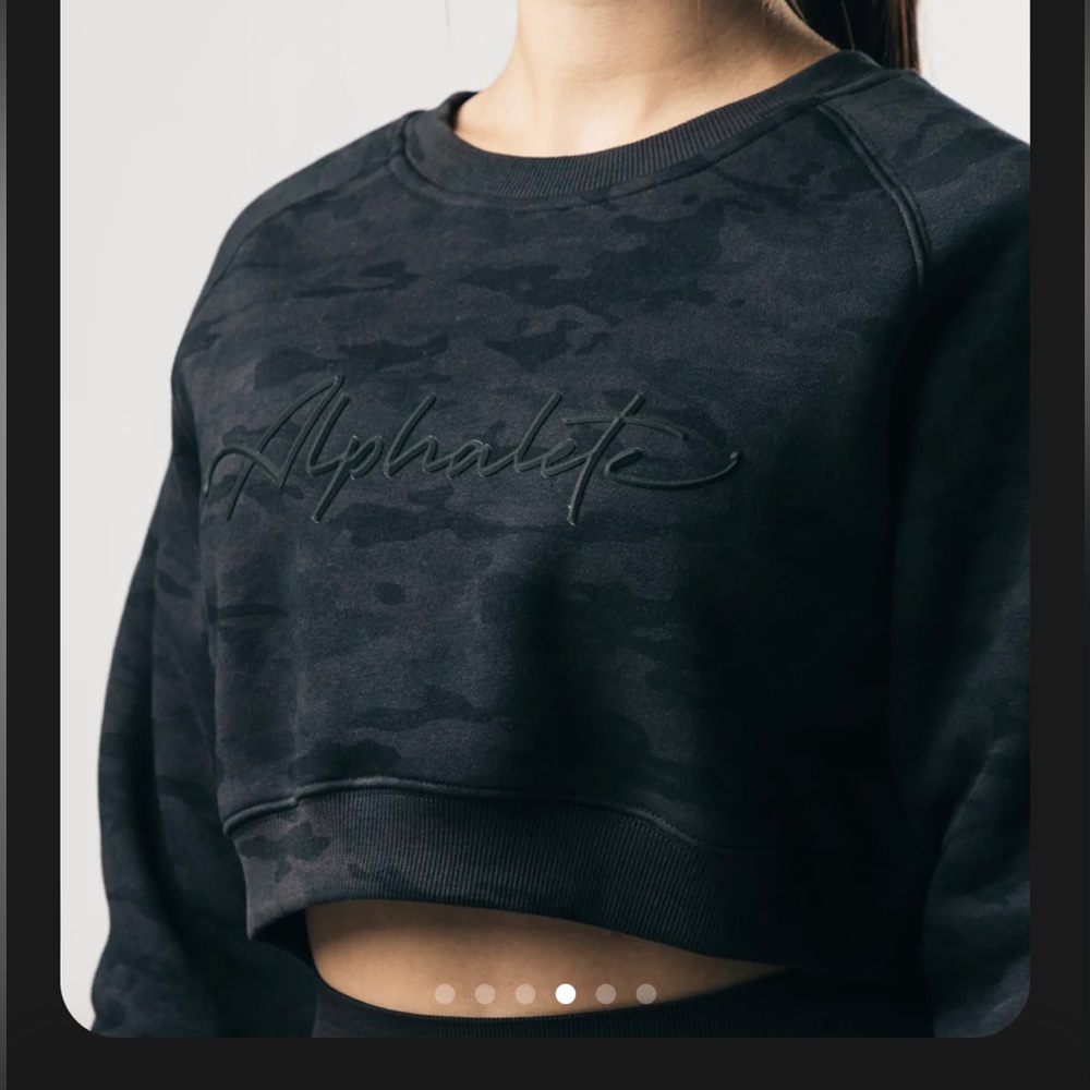 Alphalete Women's Oversized Fleece Cropped Sweater